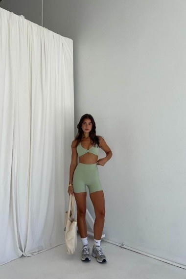 Adelina, Russian escort who offers oral job in Florence (Florencia)